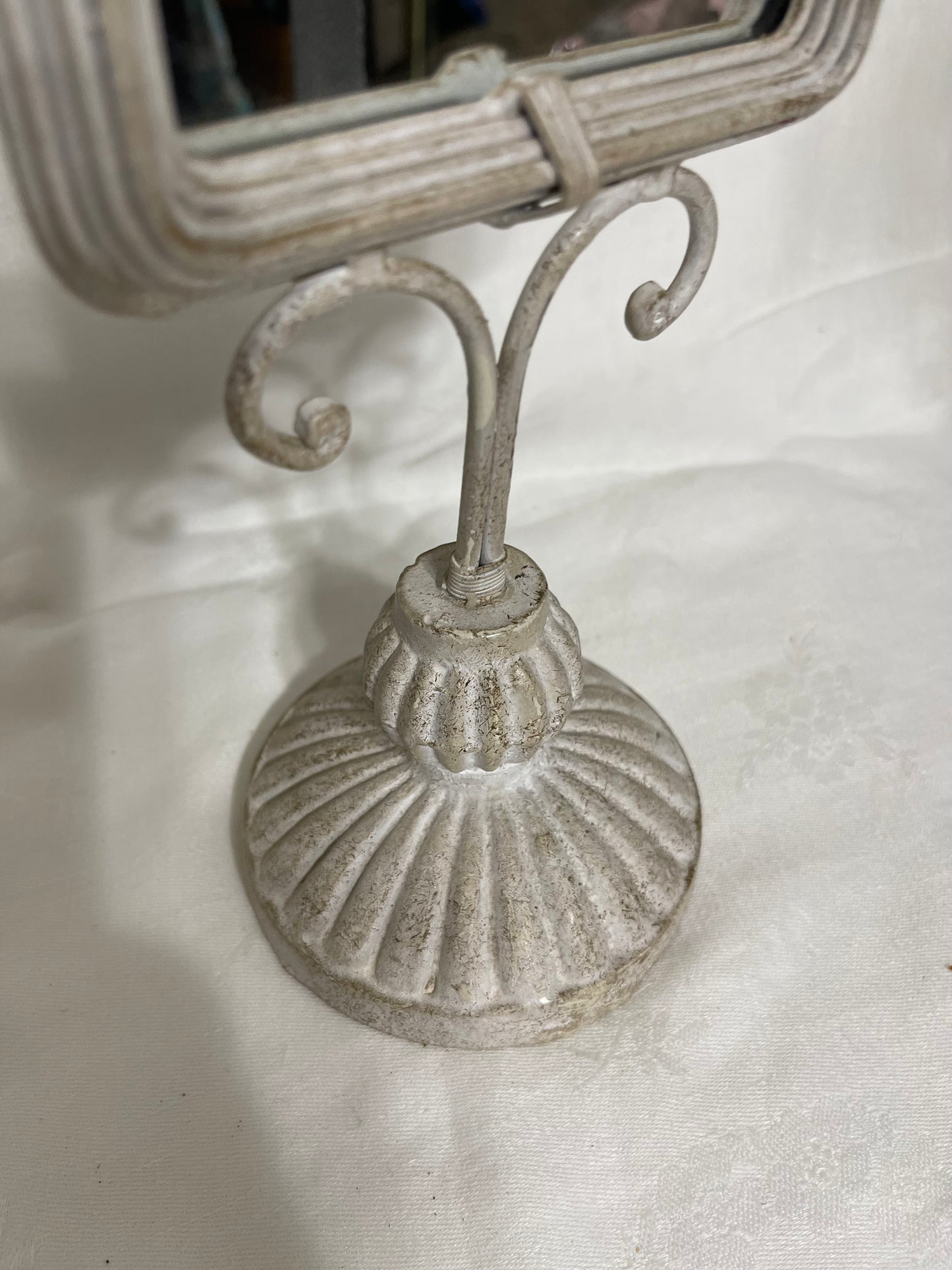 Vintage Style Table Top Mirror