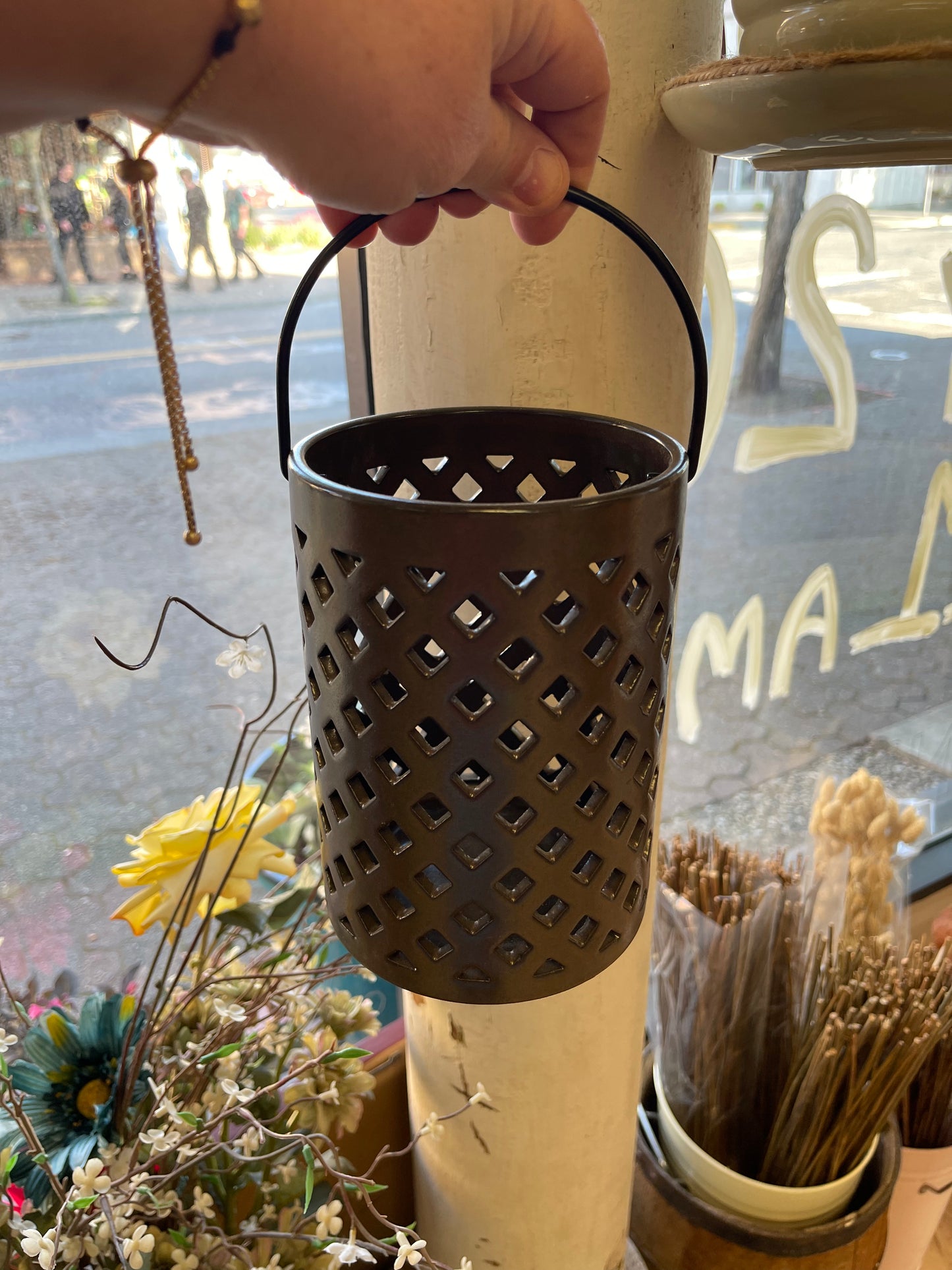 Hanging ceramic candle holder