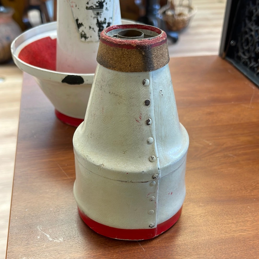 Vintage Humes and Berg horn mute and Wa Wah Du All