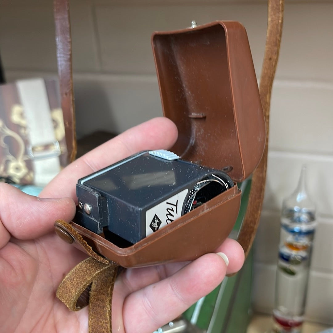 Vintage Agfa Optima Color Agnar Lens Film Camera with case, includes flash with case