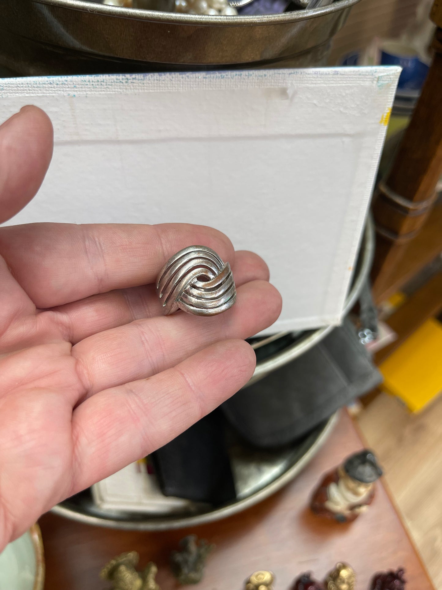 Metal ring