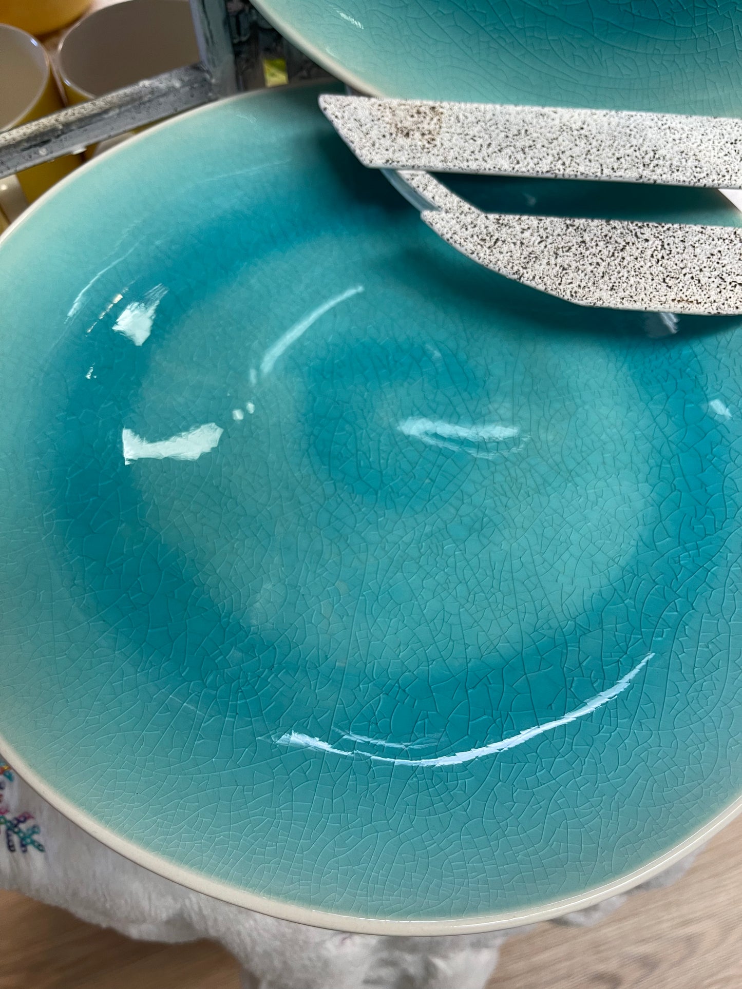 Nicole Miller Home Crackle  Dinner Plates Turquoise Blue no chips set of 8